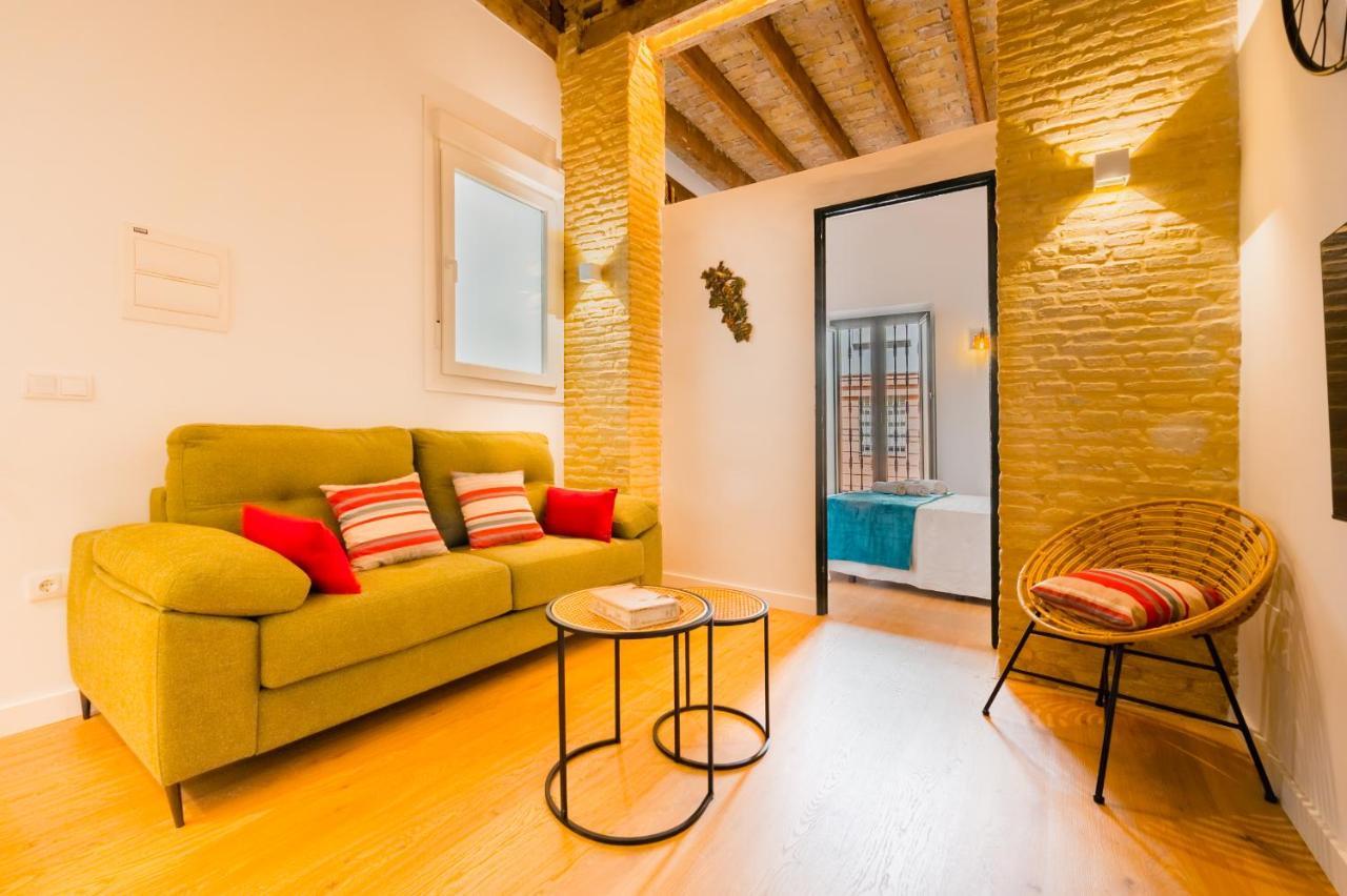 Diseno Triana 2 Rooms Sevilla Bagian luar foto