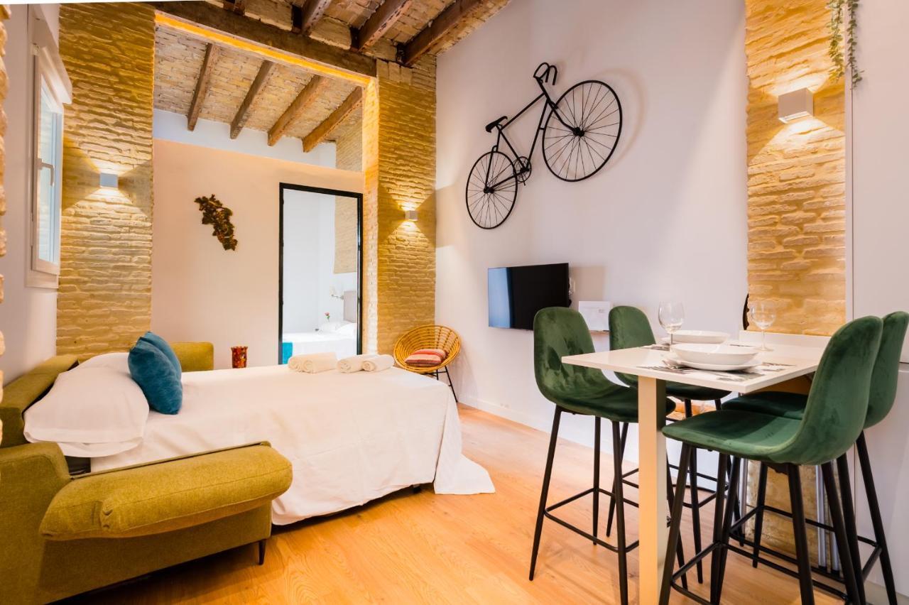 Diseno Triana 2 Rooms Sevilla Bagian luar foto