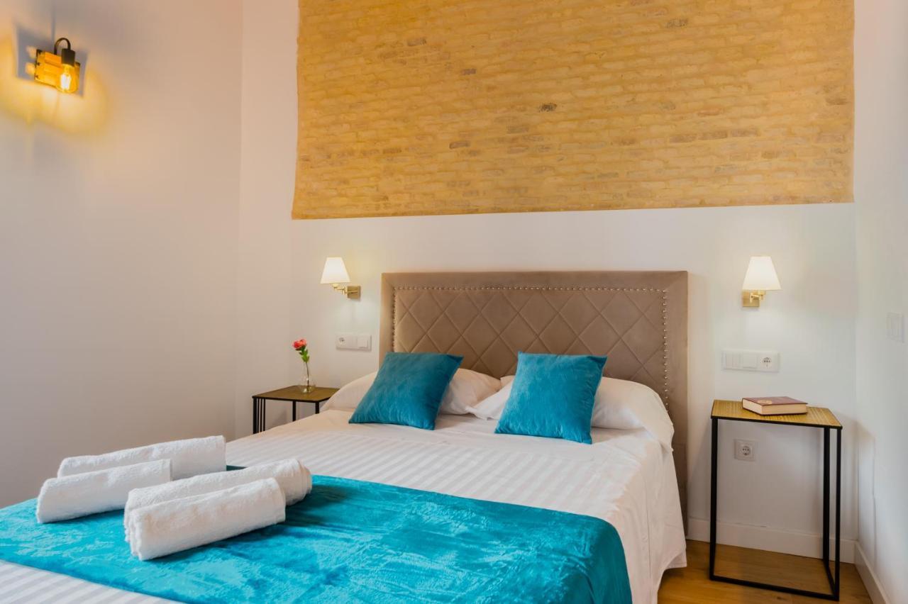 Diseno Triana 2 Rooms Sevilla Bagian luar foto