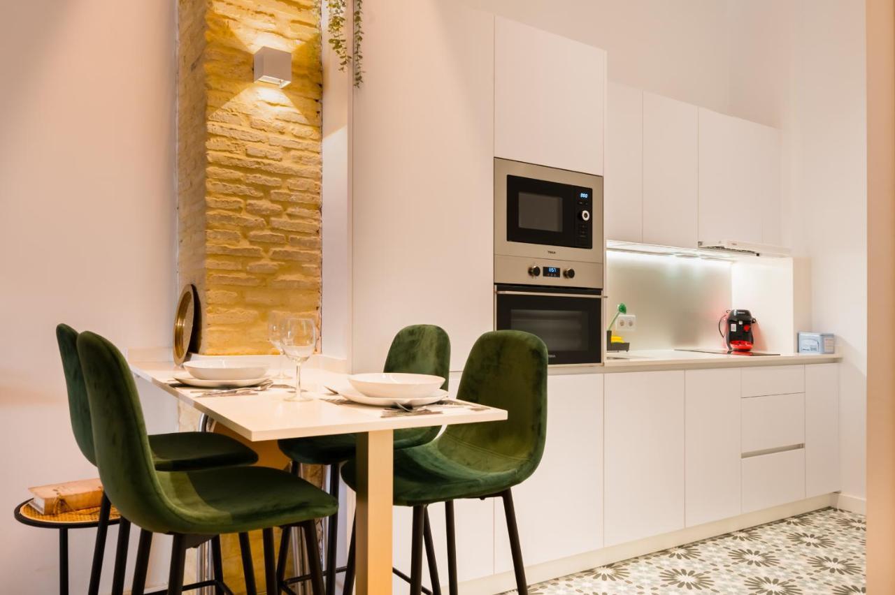 Diseno Triana 2 Rooms Sevilla Bagian luar foto