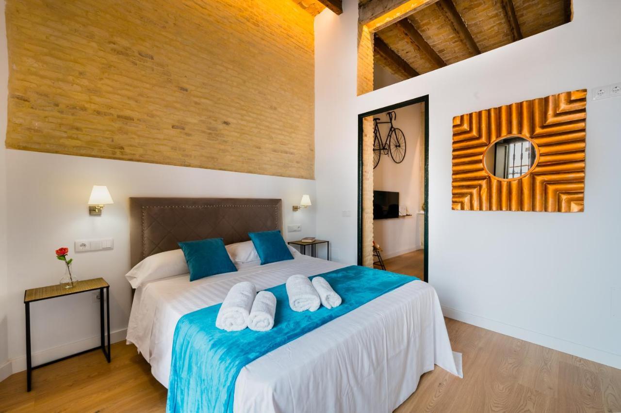 Diseno Triana 2 Rooms Sevilla Bagian luar foto