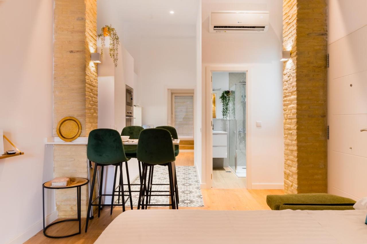 Diseno Triana 2 Rooms Sevilla Bagian luar foto