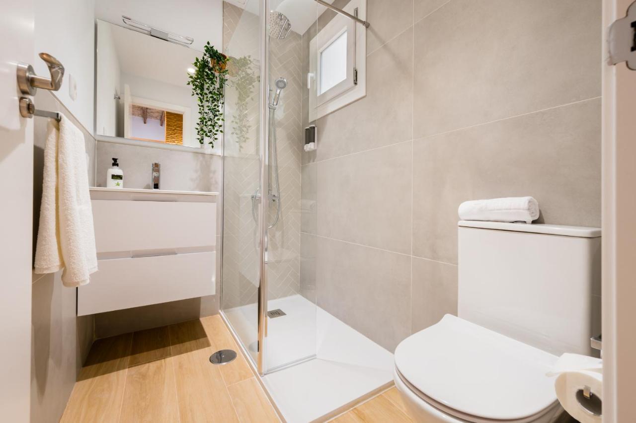 Diseno Triana 2 Rooms Sevilla Bagian luar foto